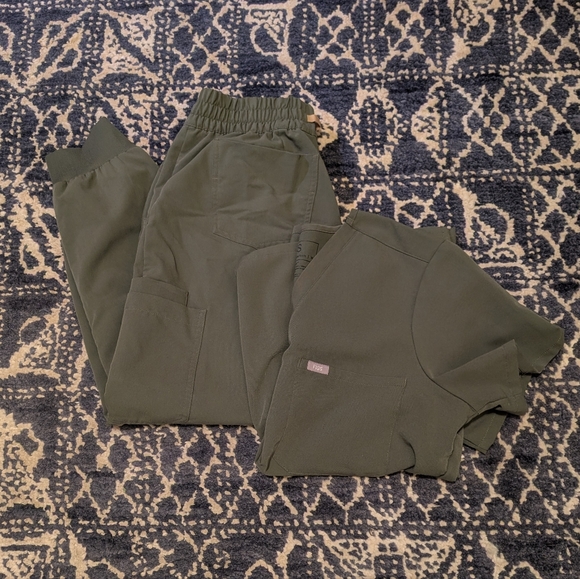 Figs Other - Figs Moss Green Scrub Set M